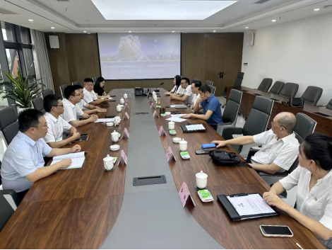 匯東商貿(mào)與中建西南院墻材公司、四川稚桐綠色材料公司簽署戰(zhàn)略合作